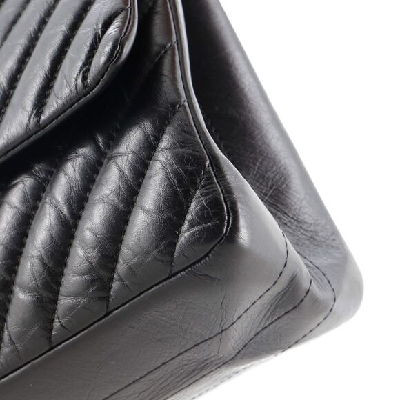 Chanel So Black Reissue 2.55 Flap Bag Chevron Aged Calfskin 226 Black - Picture 7 of 8